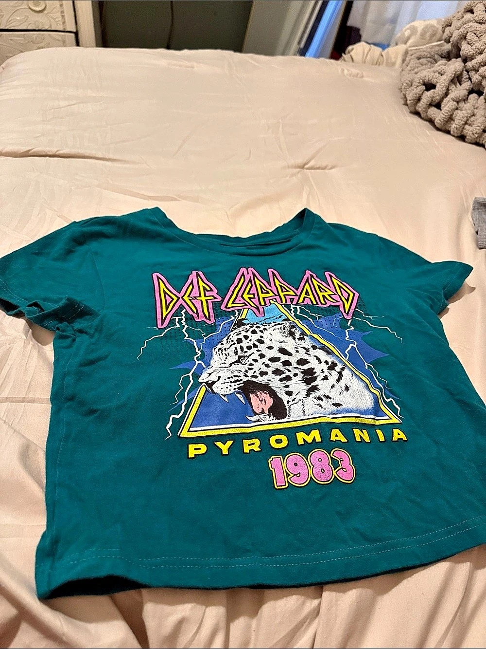 Def Leppard Pyromania 1983 Graphic Tee in Blue